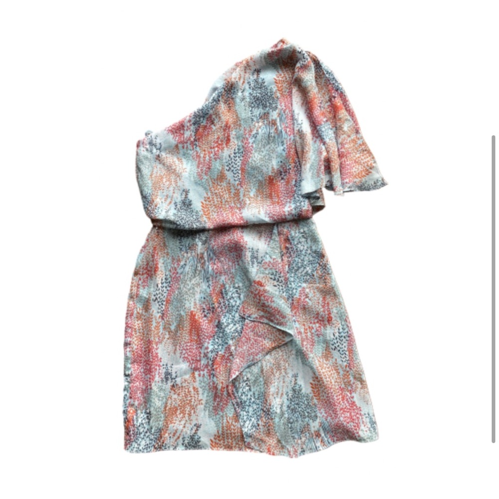 BCBGMAXAZRIA size 2 flowly one shoulder cocktail dress. Blue and pink